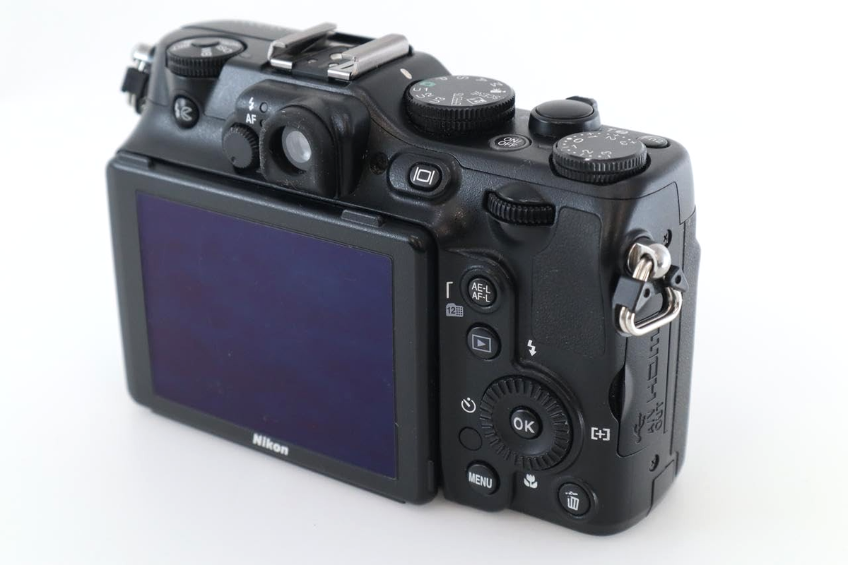 Nikon COOLPIX P7100 10.1MP Digital Camera - Black for sale online