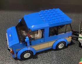 LEGO 60117 - Town: City: Recreation - Van & Caravan - 2016 - Complete