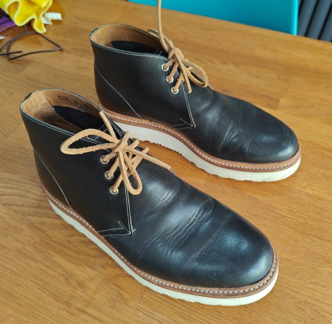 SAOLA Grenson suola con zeppa a V in pelle nera