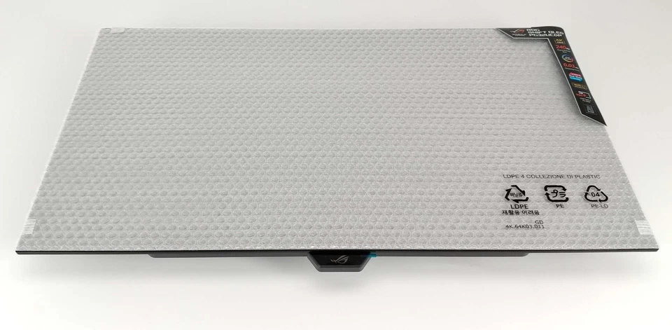 OLED-Monitor Asus ROG Swift PG32UCDP 31,5" 4K 240 Hz oder FHD 480 Hz - Bild 3 von 4