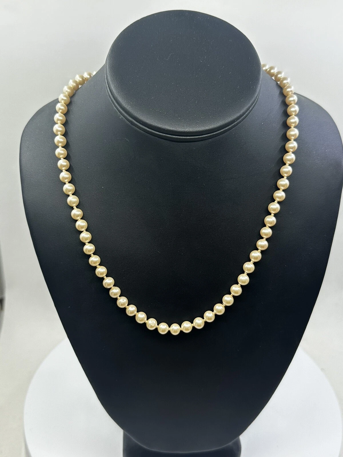 OFF WHITE Collana Perla Finta Monet 30 Pollici Vintage Firmata Filla Rosa Bianco Fuori