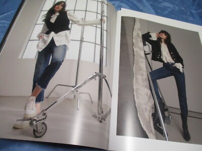 Raffaello Rossi , Mode - Werbung , Fashion - Fotografie ,  Winter  2023 , B 70 B