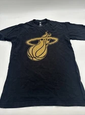 Miami Heat UNK NBA T-Shirt Men Medium Black Graphic Print ..#21455