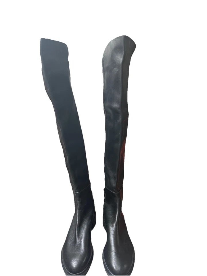 Stuart Weitzman Black Leather Knee-High Lug Sole Boots $595 Retail 38.5 US 8 - Image 3 of 4