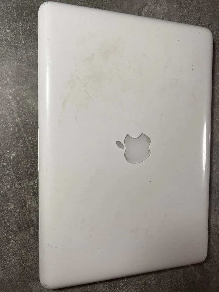 Apple MacBook Core 2 Duo 13 Zoll " White 250GB HD, 2GB RAM, macOS High Sierra - Bild 3 von 4