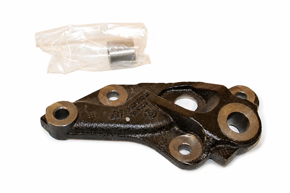 Original Renault Soporte Del Brazo De Suspensión Megane II Derecho 7701208135 - Imagen 1 de 1
