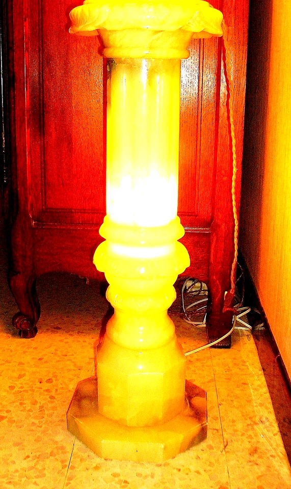 COLONNE ALBÂTRE LUMINEUSE AVEC ÉCLAIRAGE INTÉRIEUR ET COUVERCLE CHAPEAU H 72 CM - Imagen 2 de 4