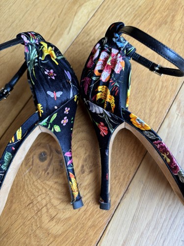 VINTAGE GUCCI Black Floral Silk Ankle-Strap Sandals Heels Shoes UK 4 / 37 - Picture 17 of 24