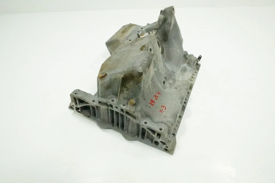 2011 - 2017 BMW X3 F25 2.0 L ENGINE OIL PAN OEM - Image 2 of 4