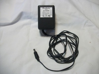 Danelectro  DA-1 Zero Hum Genuine 120V, 8 W, 9.6V DC  60hz 200mA  Power Supply
