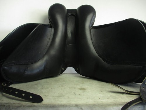 GFS Monarch Cob Dressage Saddle 17.5" - Picture 6 of 6