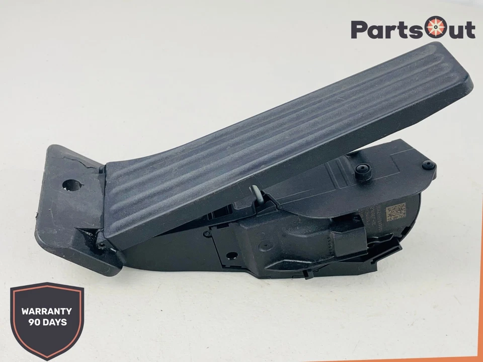 2011-2016 BMW 550I XDRIVE F10 LCI - педаль газа / модуль акселератора 6859999 OEM - Изображение 2 из 4