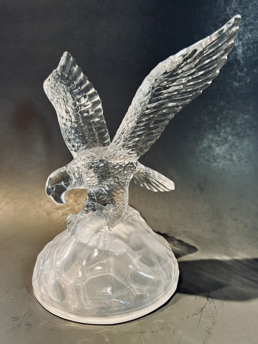 Cristal d'Arques Crystal Clear Art Glass Eagle Statue Frosted Base