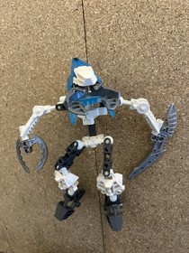Vintage LEGO Bionicle 8619: Keerakh Metru Nui 2004