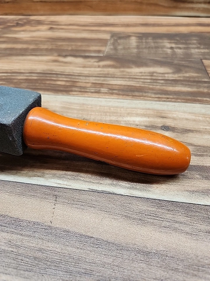 Cuchillo Piedra Afilar Vintage Marca Carborundum Nº 57 Mango Madera Naranja Foto 4 de 4