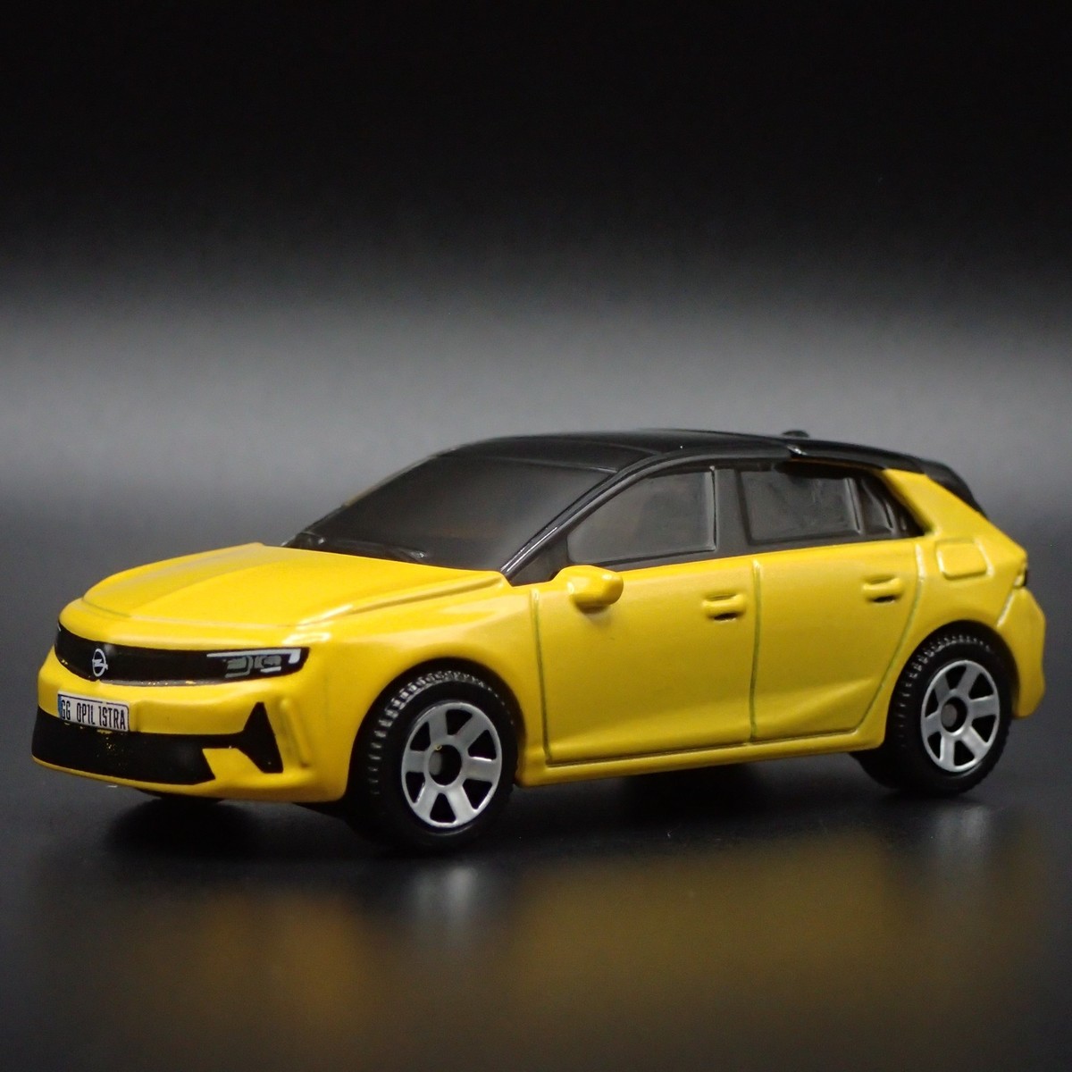 2021-2025 OPEL ASTRA 4 DOOR 1:64 SCALE COLLECTIBLE DIORAMA DIECAST