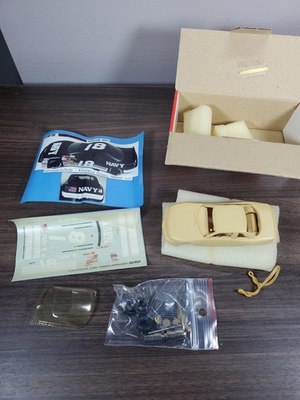 #ad Chevrolet Lumina Navy 1991 Daytona 500 1 43 Starter Resin Model Kit NASCAR $29.99