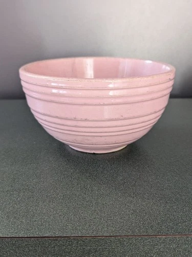 Vintage McCoy Pink Beehive Mixing/Dessert/Cereal Bowl 5.5x3 as is