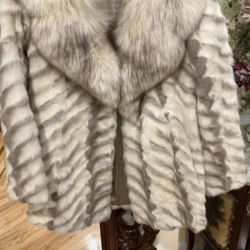 Real Mink And Fox fur coat jacket Sz XS - Image 3 of 4