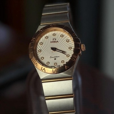 OMEGA Constellation レディース 時計 OMEGA Constellation Diamond Dial 18K Sedna Gold Bezel Quartz Watch