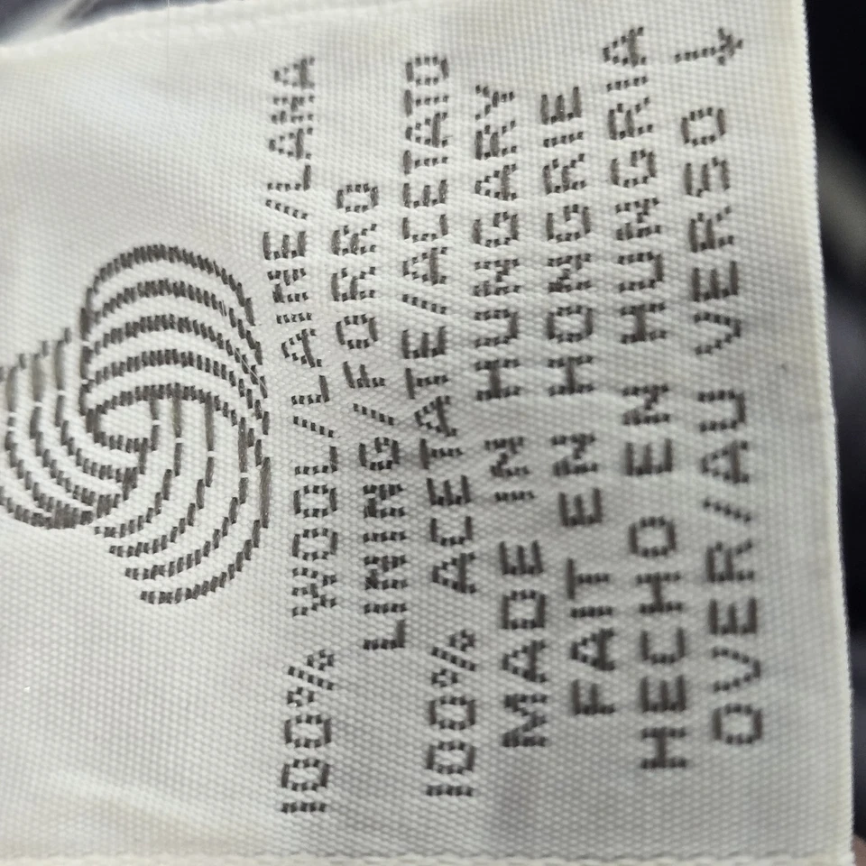 Liz Claiborne Petite Collection Size 8 Grey 100% Wool Pleated And Cuffed  - Image 4 of 4