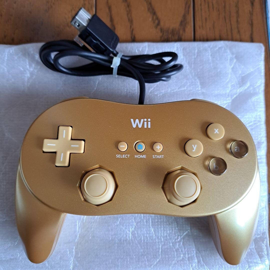 Club Nintendo Limited Wii Game Golden Classic Controller PRO Gold