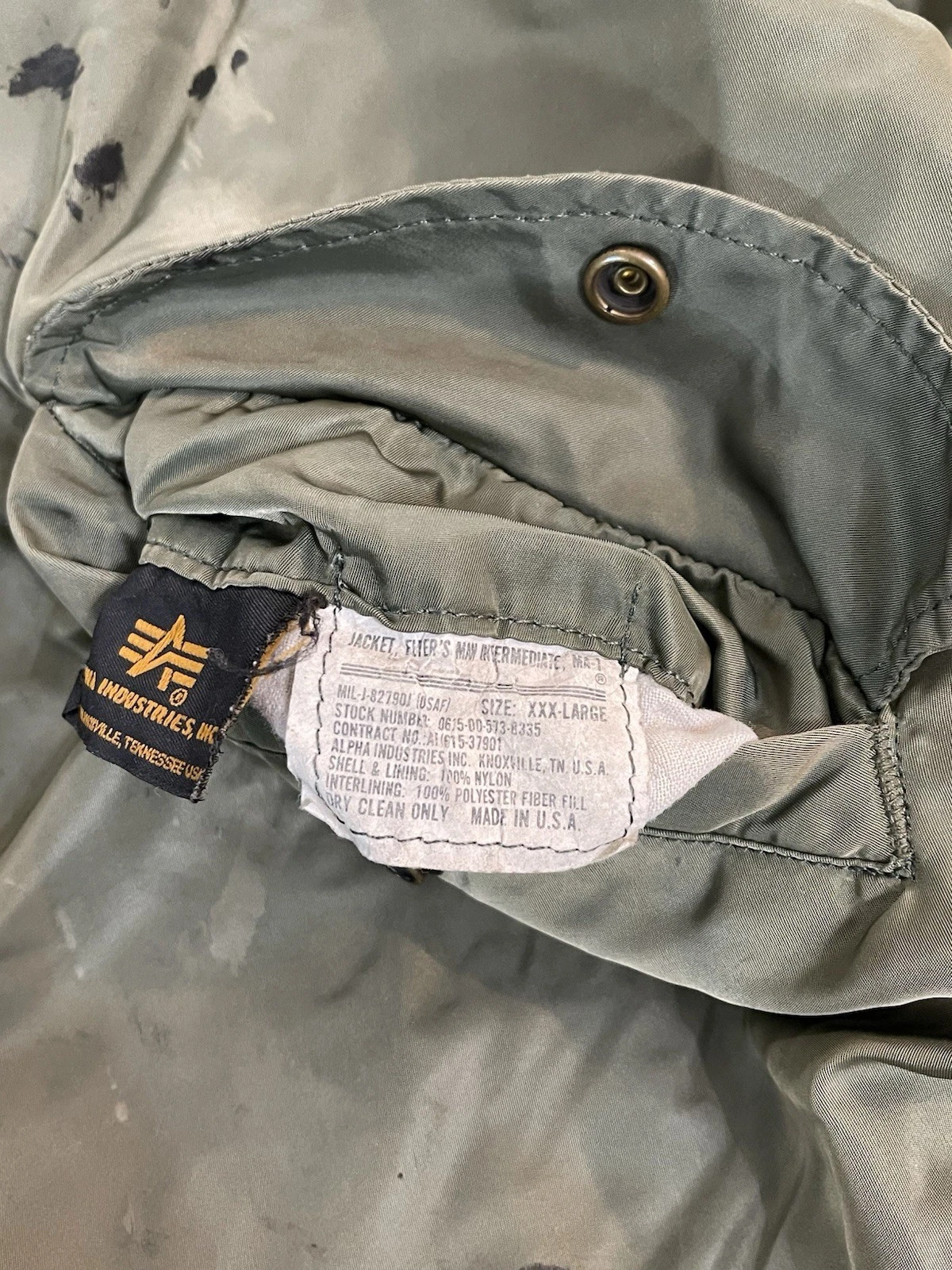 Vintage 80s Alpha Industries MA-1 Flight Bomber Jacket XXX-Large Olive Green USA - product detail image 4