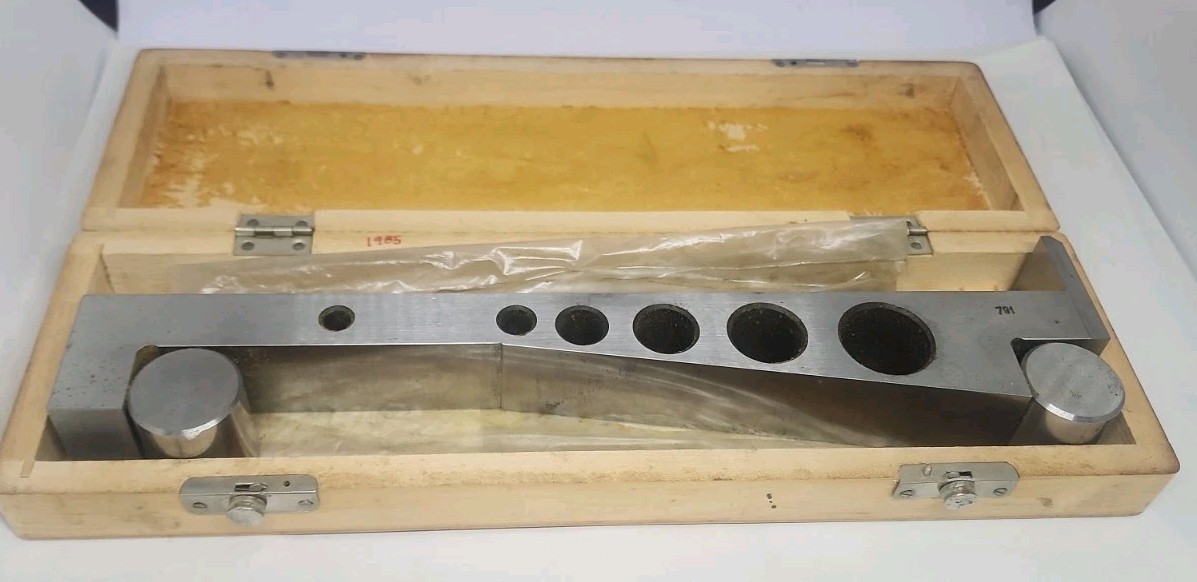 10" × 1-1/4" Sine Bar Precision Ground With Wooden Case