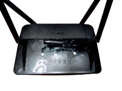 D-LINK DIR-822 WIRELESS Wi-Fi INTERNET GIGABIT DUAL BAND ROUTER 4-PORTS WORKING