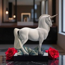 Lladro unicorn  TREASURE 7220   Limited Edition 01017220 Retired