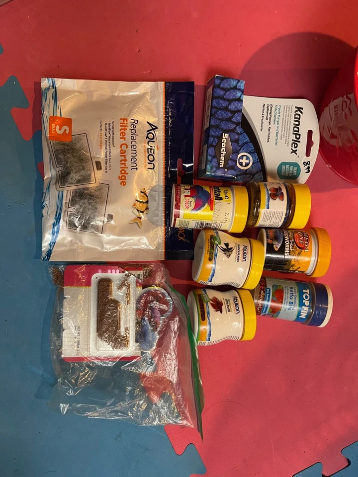 LOTE DE SUMINISTROS PARA PECERAS USADOS - SUMINISTROS USADOS PARA MASCOTAS PECES BETTA Foto 4 de 4