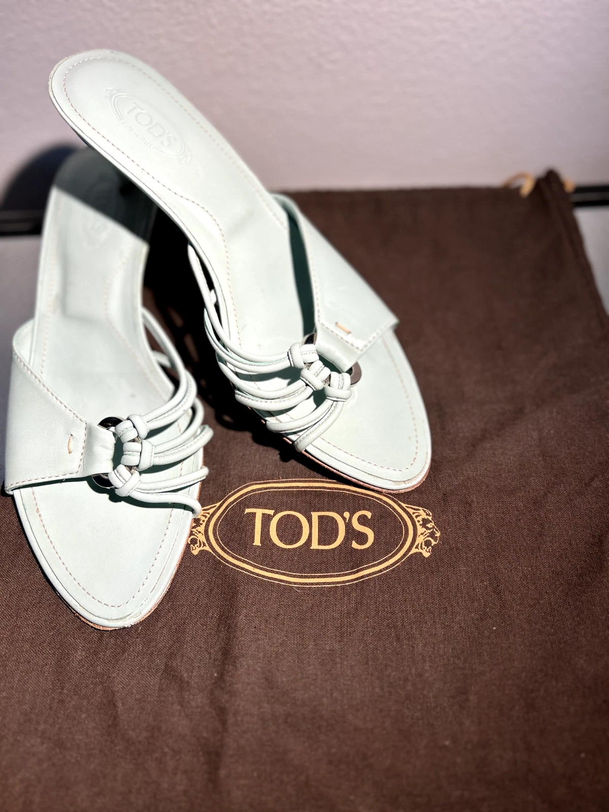 TOD’S Sandali da donna verdi nuovi di zecca in pelle italiana tacco scorrevole taglia 38 5 8