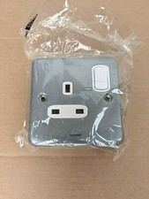 LEGRAND 1 GANG 13AMP METALCLAD SWITCHED SOCKET WITH BACK BOX NEW