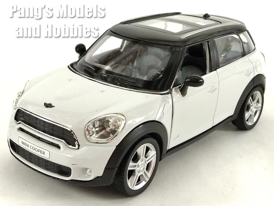 5 Inch Mini Cooper Countryman S 1/34 Scale Diecast Model by Unifortune - White - Image 4 of 4