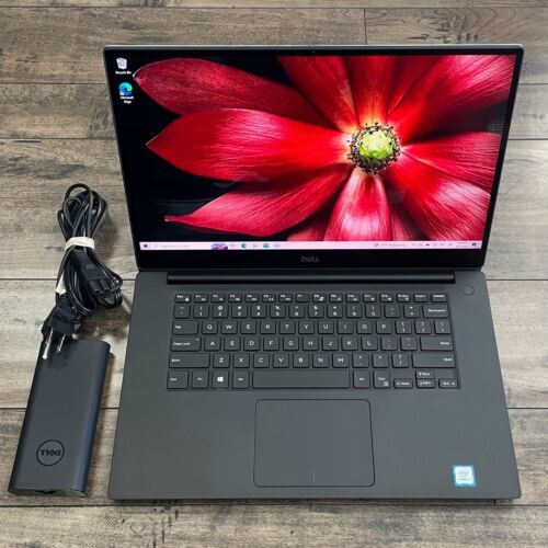 Dell XPS 15 7590 15.6 inch (1TB SSD, Intel Core i7 9th Gen., 32GB RAM) Laptop - Picture 1 of 12