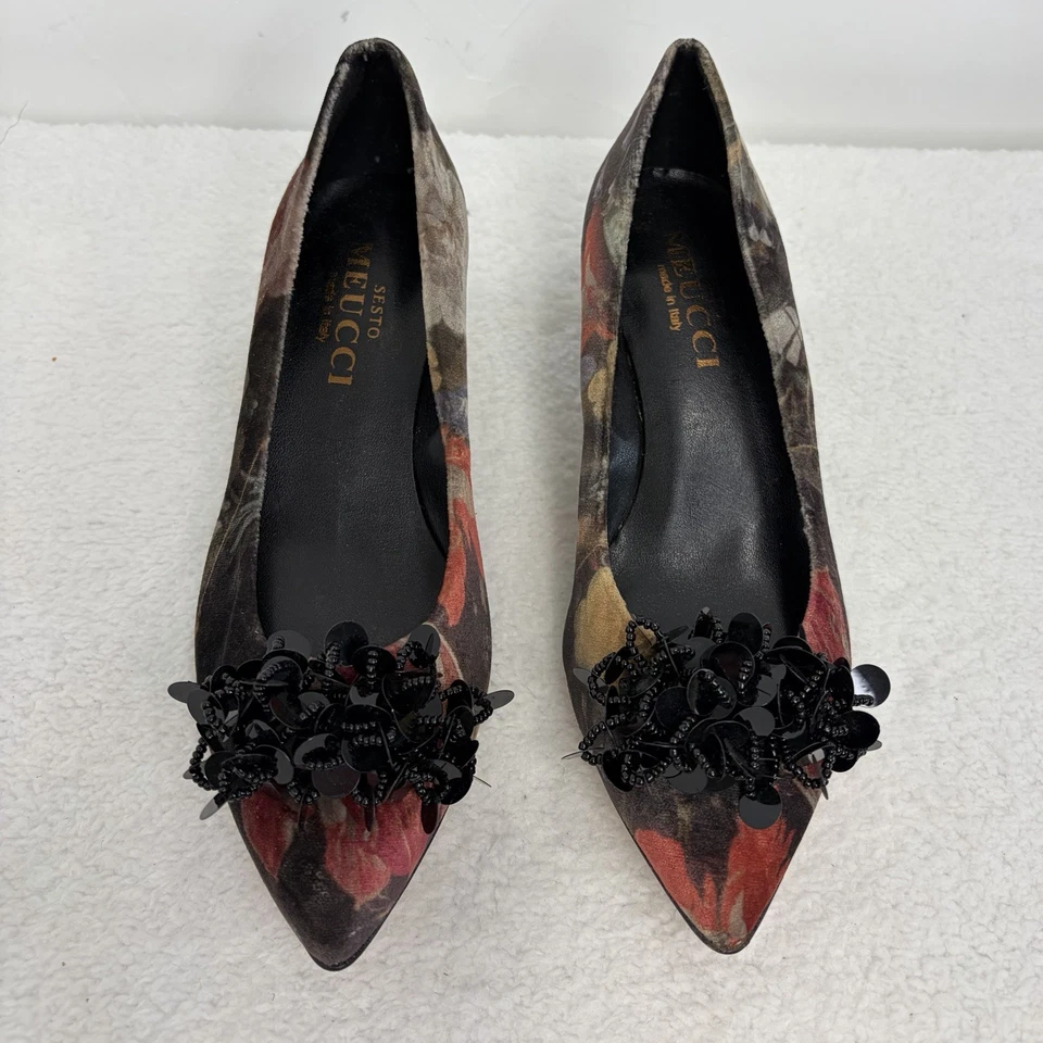 Nuevo Sesto Meucci Mujer Belia Adorno Negro Floral Gatito Tacón Bombas Talla 5.5 Foto 2 de 4