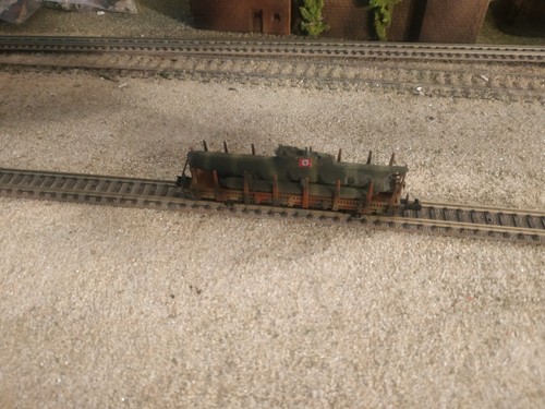 ARNOLD, WWII MILITARY WAGON WITH A U - BOAT LOADED, SCALE N - Picture 8 of 9