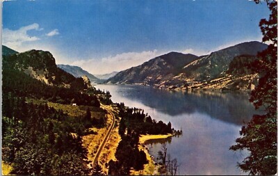 Columbia River Gorge Cascade Range Oregon Washington Columbia River Postcard