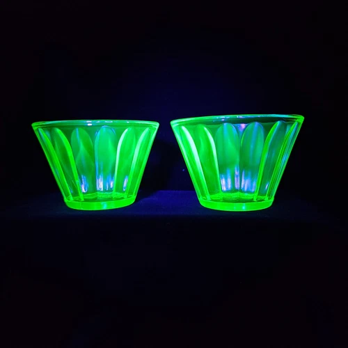 Hazel Atlas Green Uranium Depression Glass Custard Cups Glow Under UV Light - 2