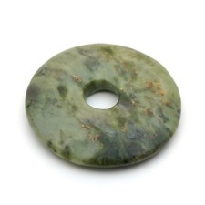 Light green serpentine donut pendant flat rou...