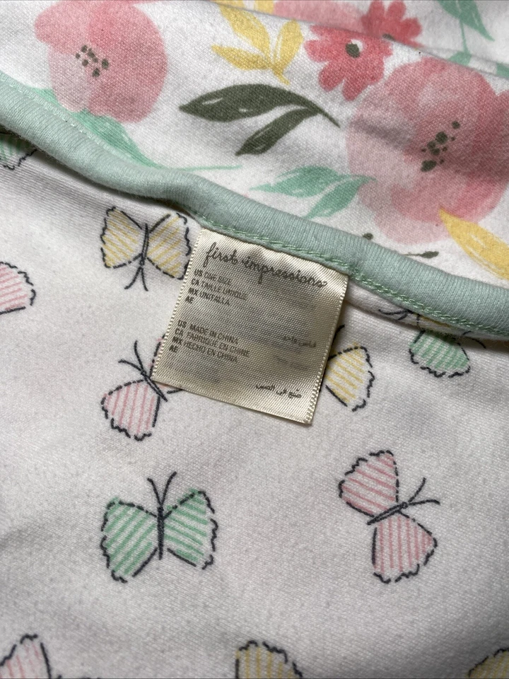 Двустороннее мягкое детское одеяло с розовыми цветами бабочками First Impressions - Изображение 4 из 4