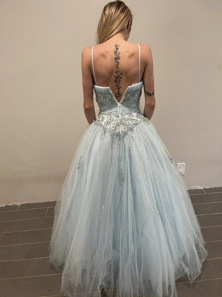 MORI LEE PAGEANT/PROM DRESS Size 00 - Image 2 of 4