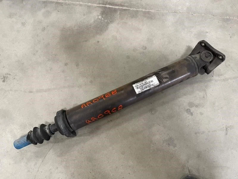 08 Ford F450 Super Duty USED 8C34-4K145-AKA TRANSMISSION SIDE Drive Shaft 1 Of 2 - Image 4 of 4