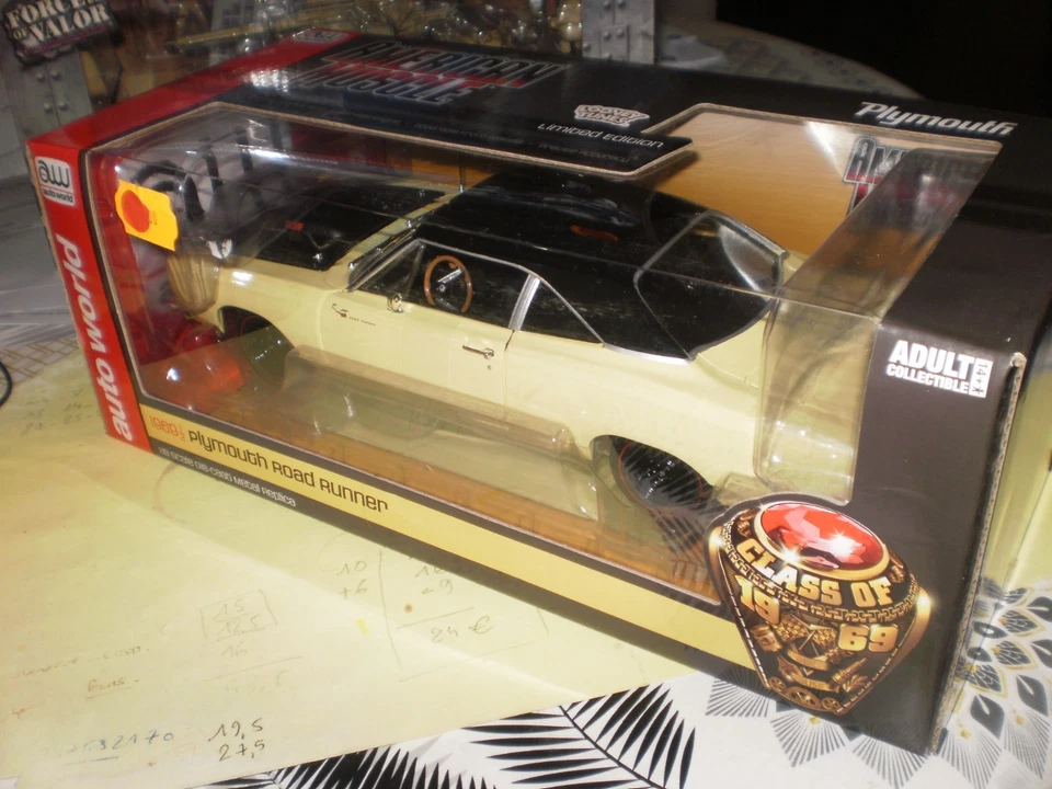 AUTO WORLD 1/18 ème Plymouth Road Runner 1969 - Photo 4/4