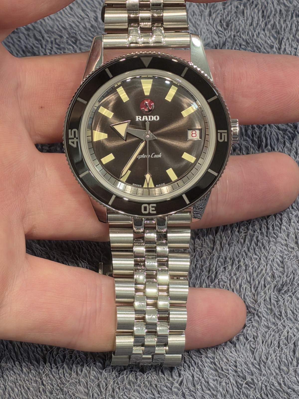 Rado Captain Cook 37mm Automatic Watch Hyperchrome. R32500305.