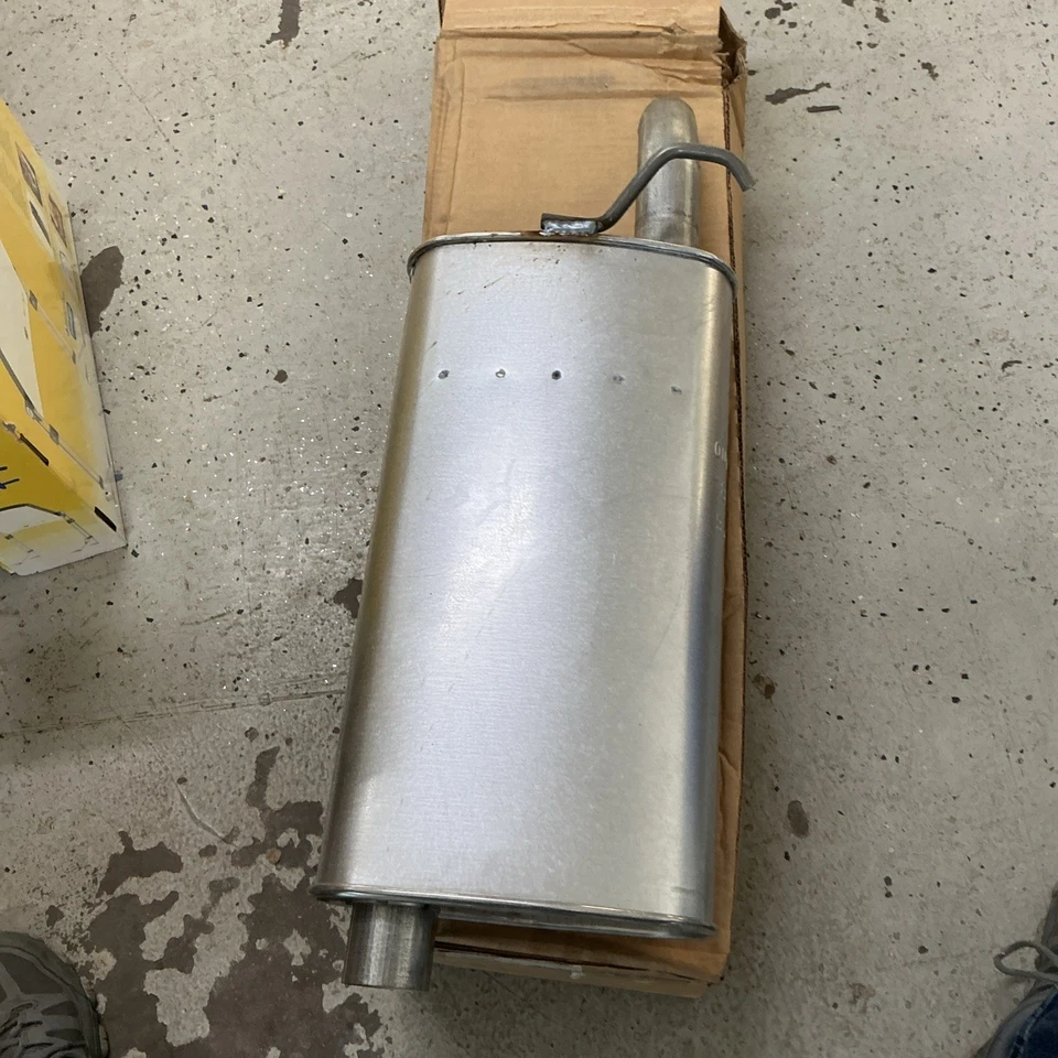 Silenciador de escape Walker SoundFX ajuste directo ajuste Mercury Sable 96-99 Foto 2 de 2