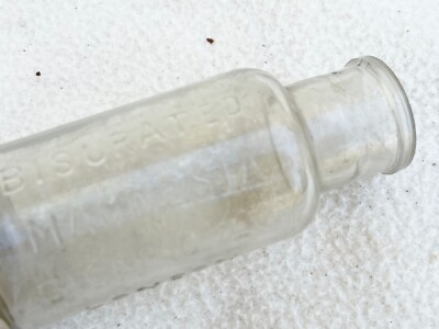 VINTAGE KLEINE KLARGLAS CHEMIKERFLASCHE BISURIERT MAGNESIA