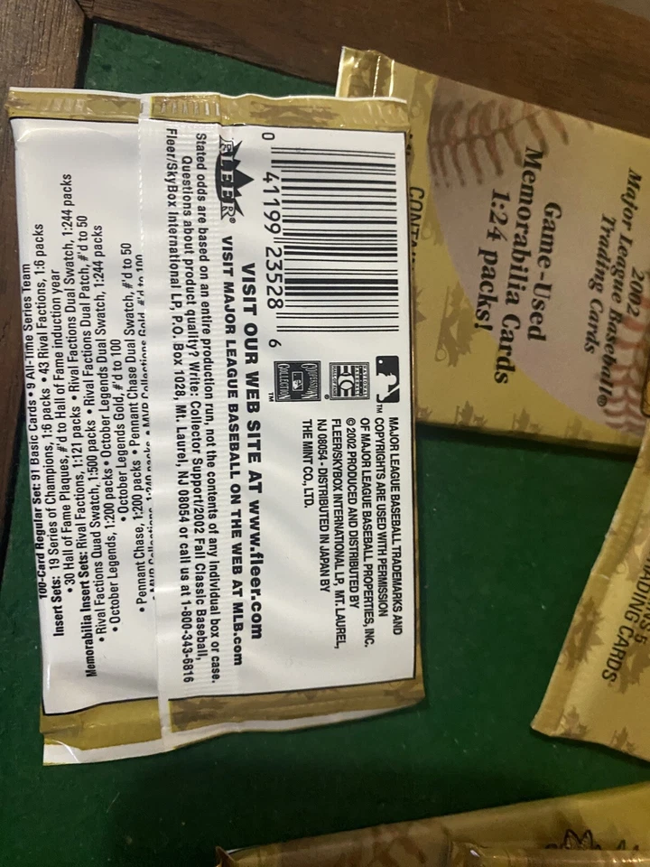 Lot of 10 - 2002 Fleer Fall Classic Baseball Hobby Sealed Packs MLB - Image 4 of 4