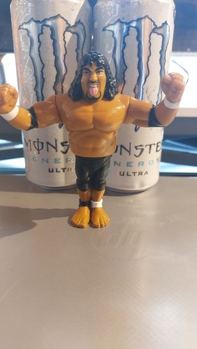 WWF Hasbro Samu Headshrinker SERIES 10...