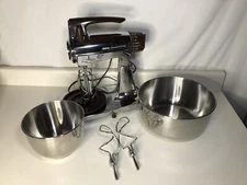 Vintage Sunbeam Vista Deluxe Mixmaster Chrome 12 Speed with Accessories